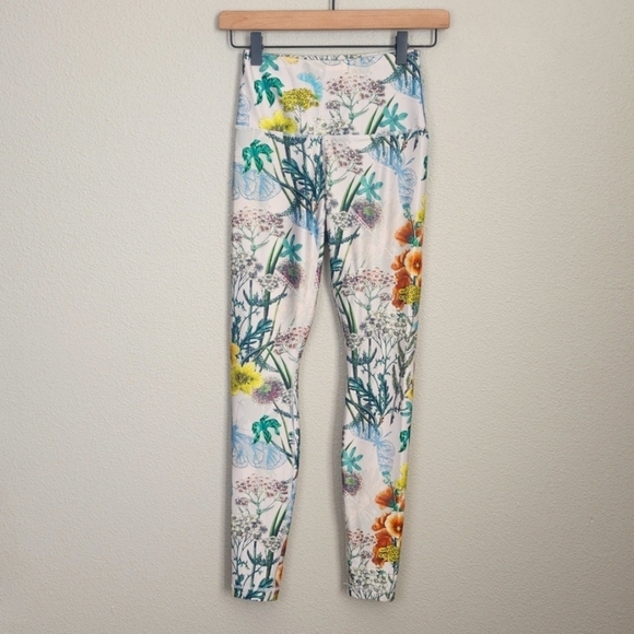 Playground Botanical Printed Athletic Leggings - Picture 1 of 9